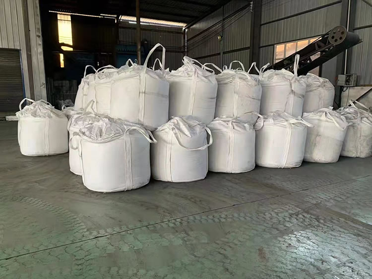 噸袋還原鐵粉現(xiàn)場(chǎng)